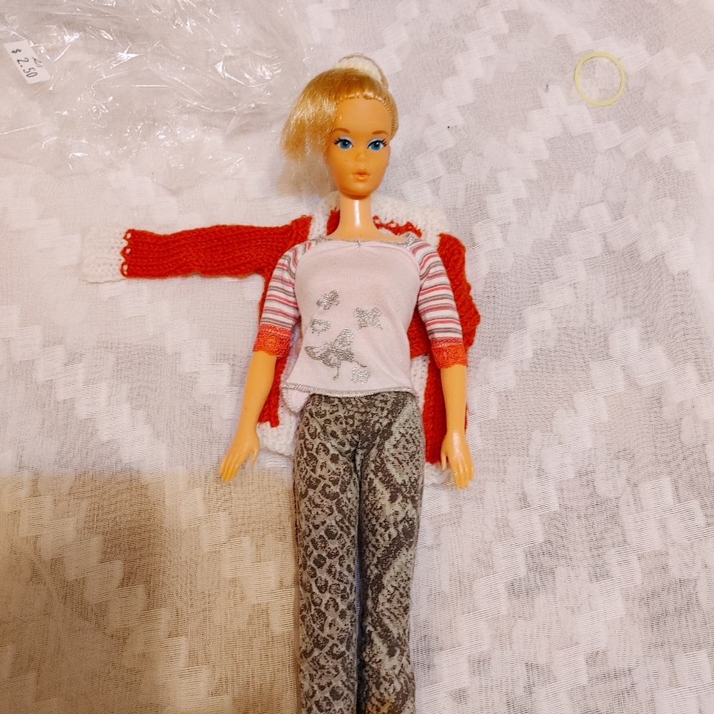 Vintage very rare 1966 barbie skiing barbie